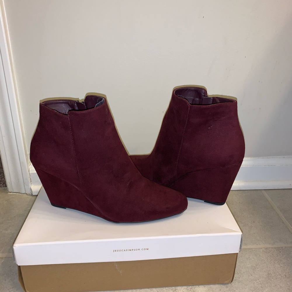 Jessica Simpson Women's Rossie Ankle Bootie